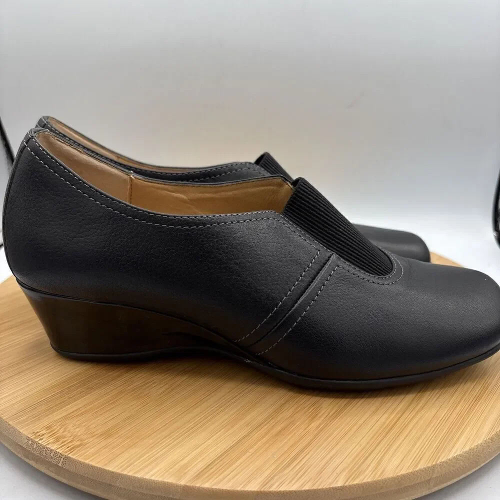 Softspots Womens 8.5M Wedge Elastic Panel Black Leather Round Toe casual Comfort